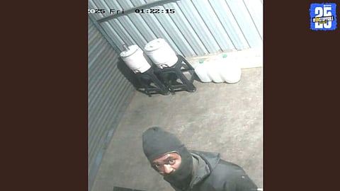 Talegaon Dhamdhere CCTV Footage Reveals the Thieves