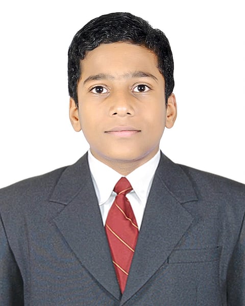 हिंजवडी जिप शाळेतील
दर्शन ''नासा''ला रवाना