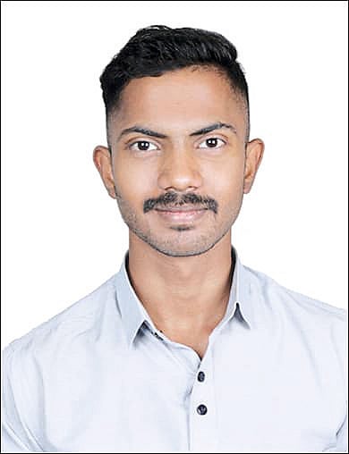 संरक्षण सेवा अभ्यासक्रमात
प्रतीक्षा, हर्ष यांचे यश