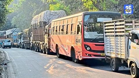 Ajintha Ghat Traffic