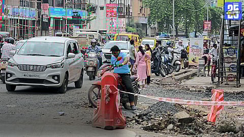 Nagpur Ward 34 civic issues and traffic chaos highlight incomplete development works