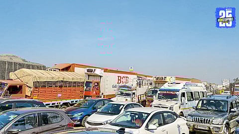 Pune–Nashik Highway Chokes: Endless Lines of Vehicles Amid Road Work