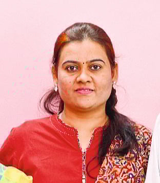 निमगाव केतकीची अश्विनी भोंग मुख्य सेविकापदी