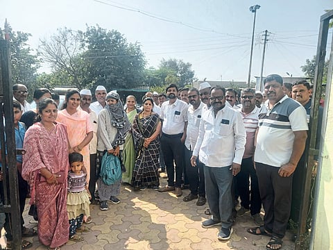 अखेर वडगाव बांडे येथील शाळेत शिक्षक रुजू