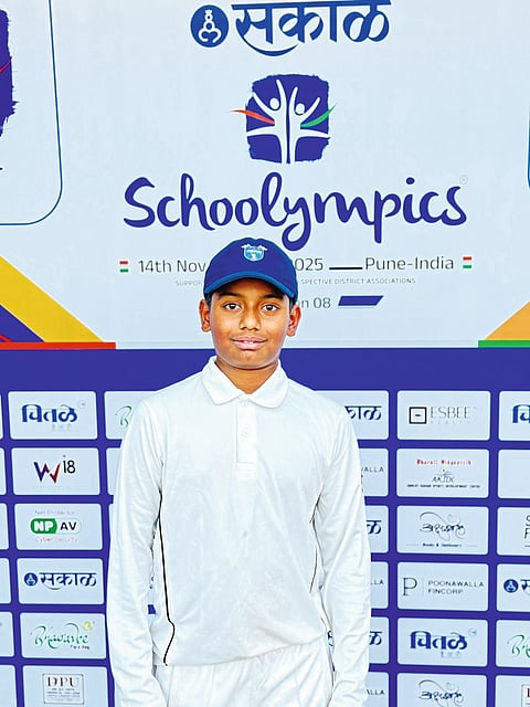 वीरेन आटोलेचे ३८ चेंडूंत वेगवान नाबाद शतक