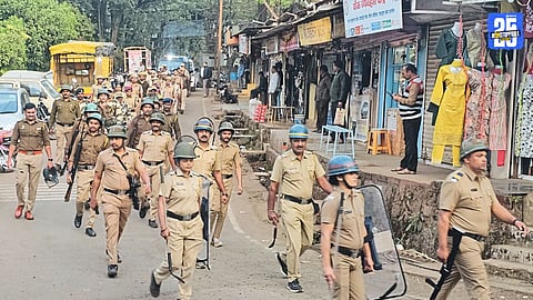 Police Route March Conducted in Pachgani to Ensure Peaceful Municipal Voting