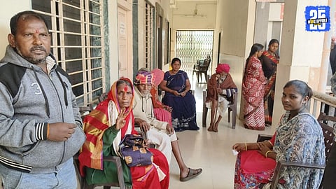 Ambad municipal election sees long queues after voting machine failure