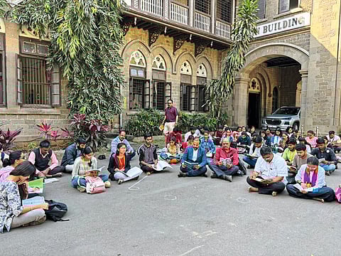 ‘शांतता...पुणेकर वाचत आहेत’ला उत्स्फूर्त प्रतिसाद