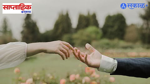 Courtship period in arranged marriage