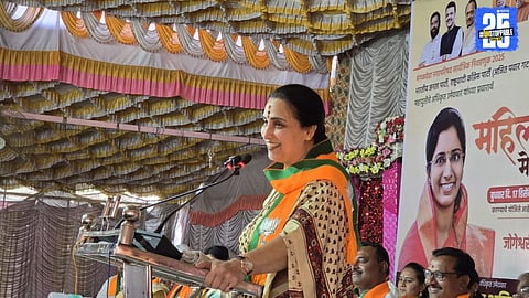 BJP MLA Chitra Wagh addressing the media on Maharashtra political developments.