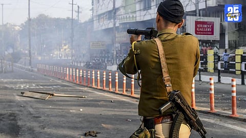 Dramatic Shootout Between Police and Criminal in Pune