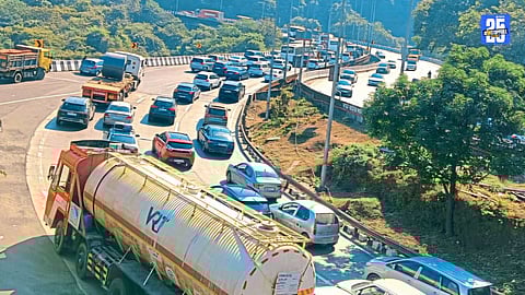 Mumbai Pune Expressway Traffic
