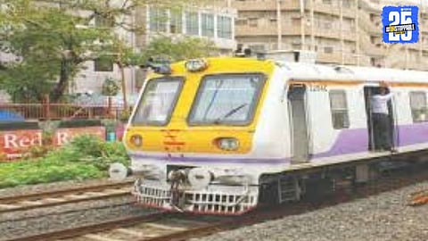 Knife Attack in Moving Local Triggers Chaos Near Vashi Station