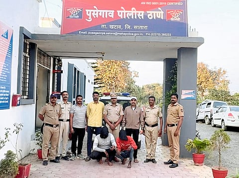 भयमुक्त वातावरणासाठी पोलिस कटिबद्ध : सपोनि संदीप पोमण ; के. एम. कंपनीच्या संशयीतांना अटक