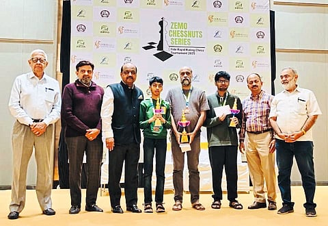 झिमो चेस नेट स्पर्धेला
उत्स्फूर्त प्रतिसाद