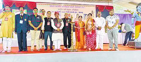 ब्राह्मण समाजाने लोकांना शिक्षित करावे