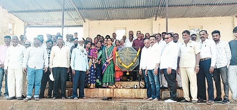 ढेबेवाडी मंद्रुळकोळ्यात विविध विकासकामांचे भूमिपूजन