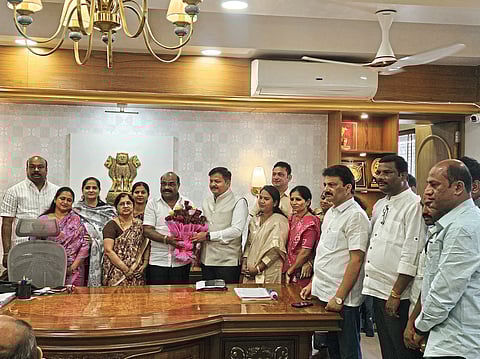 भिलार : पाचगणी पालिकेवर ''घाटजाई शहर विकास आघाडी''ची मोहोर; नवनिर्वाचित १६ सदस्यांची जिल्हाधिकाऱ्यांकडे अधिकृत नोंदणी