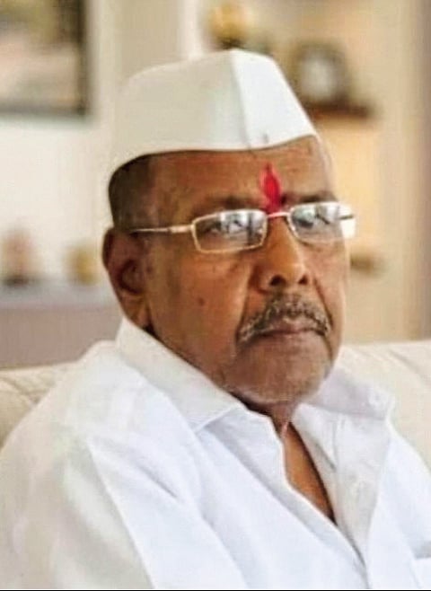 बाळासाहेब गांधले
यांचे निधन