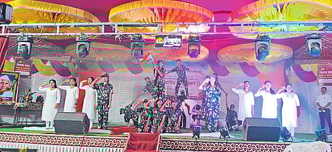 हिंदमाता विद्यालयात स्नेहसंमेलन साजरे