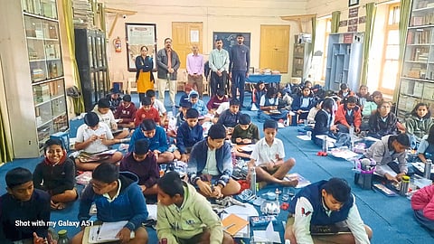 वाई:-द्रविड हायस्कूल मध्ये विज्ञान दृष्टी कार्यशाळा संपन्न.