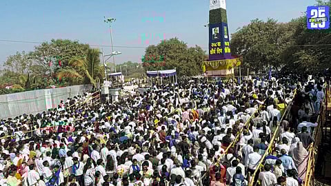 Lakhs of Ambedkarite followers line up late into the night to pay tribute at the historic Vijay Stambh at Perne Phata.