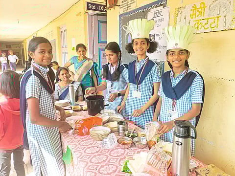 श्री महालक्ष्मी विद्यालयात
खाद्य महोत्सव उत्साहात