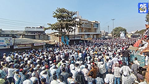 Police escorting the arrested accused in the Bunty Jahagirdar murder case after their capture on Samruddhi Expressway.