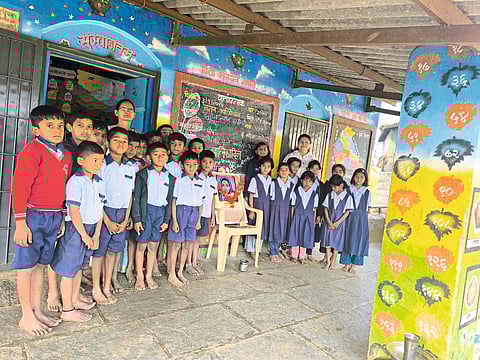 तळेरान शाळेत बालिका दिन उत्साहात