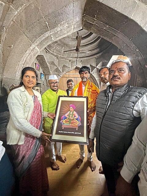 आळंदीत मनोज जरांगे यांची भेट