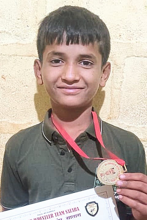 विंग. परी रणसिंग व यशराज कदम नेमबाजी चमकले