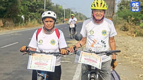 Kanwade Couple Completes 35,000 km Bicycle Journey