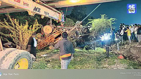 Pandharpur Bridge Mishap: Car Falls Into River, Major Casualties Reported