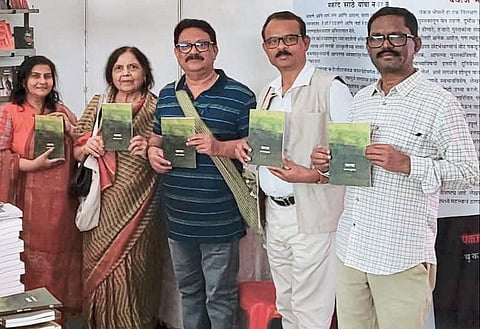 कल्पना दुधाळ, रवींद्र कोकरे यांच्या
ललित लेखसंग्रहांचे प्रकाशन उत्साहात