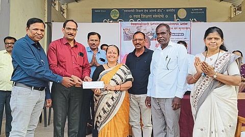 सीमेवर लढणाऱ्या सैनिकांसाठी समाजाने हात पुढे करा