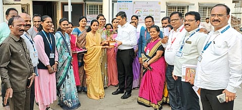 चांदे शाळा, ग्रामपंचायतीला
सीईओ पाटील यांची भेट