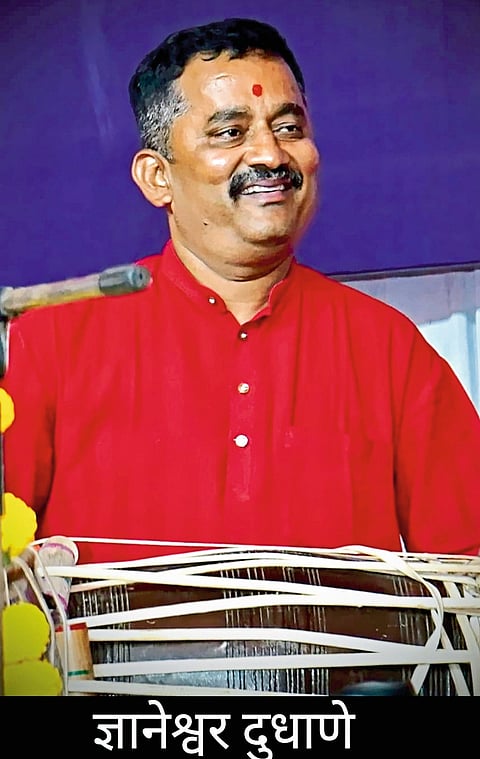 राज्यस्तरीय वाद्यवादन स्पर्धेत करकंब येथील ज्ञानेश्वर दुधाणे प्रथम