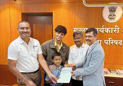 कंत्राटी कामगाराचा मुलगा बनला ब्रँड ॲम्बॅसिडर