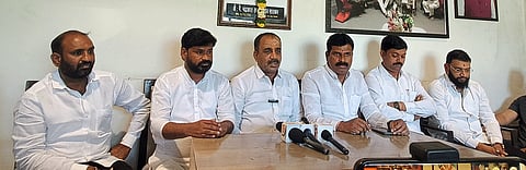 महाविकास आघाडीच्या झेंड्याखाली लढणार