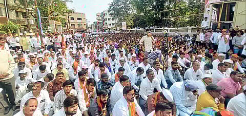 मावळात १०४ अर्ज दाखल