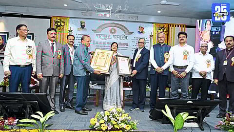 Vice Chancellor Manali Kshirsagar addressing officials and staff during a university meeting.