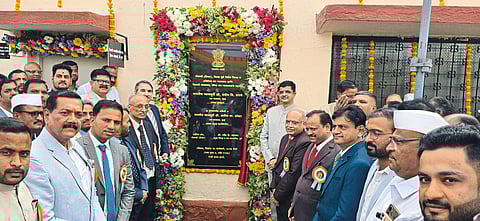 शिरूर जिल्हा दिवाणी न्यायालयाचे लोकार्पण