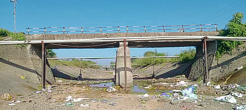 आळे- बोरी बुद्रुक पुलाची दुरवस्था