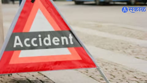 Kharadi Pune pickup vehicle accident two year old child death