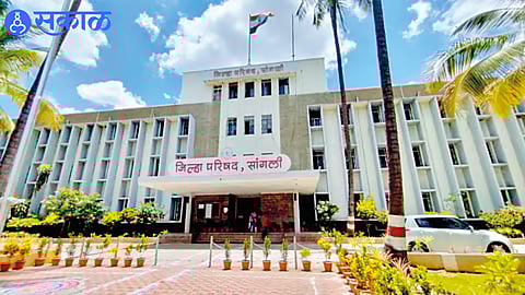 Candidates and supporters campaigning during the Yelavi ZP group election.