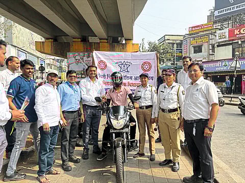 रस्ता सुरक्षेबाबत चिंचवडला जनजागृती