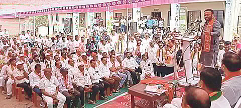 ढेबेवाडी मंत्री जयकुमार गोरे तळमावल्यातील प्रचार सभा