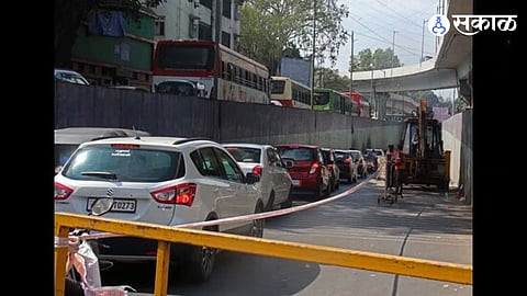 Swargate Jedhe Chowk traffic problem pedestrian safety Pune