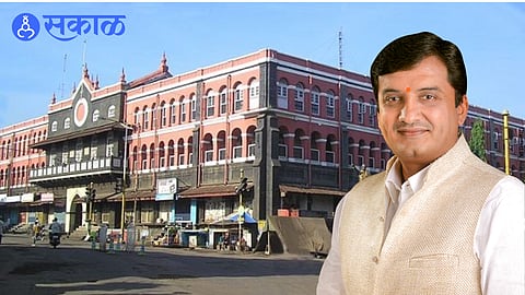 BJP leaders during discussions over Kolhapur mayoral candidature.