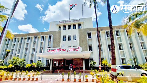 Political leaders campaign